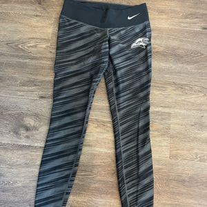 Nike Endicott College Leggings